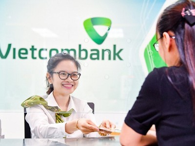 Lãi suất tối đa áp dụng đối với tiền gửi có kỳ hạn từ 1 tháng đến dưới 6 tháng giảm từ 4,25%/năm xuống 4,0%/năm